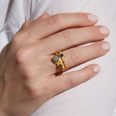 Antonia® | Gemstone Ring Set with a Vibrant Beauty
